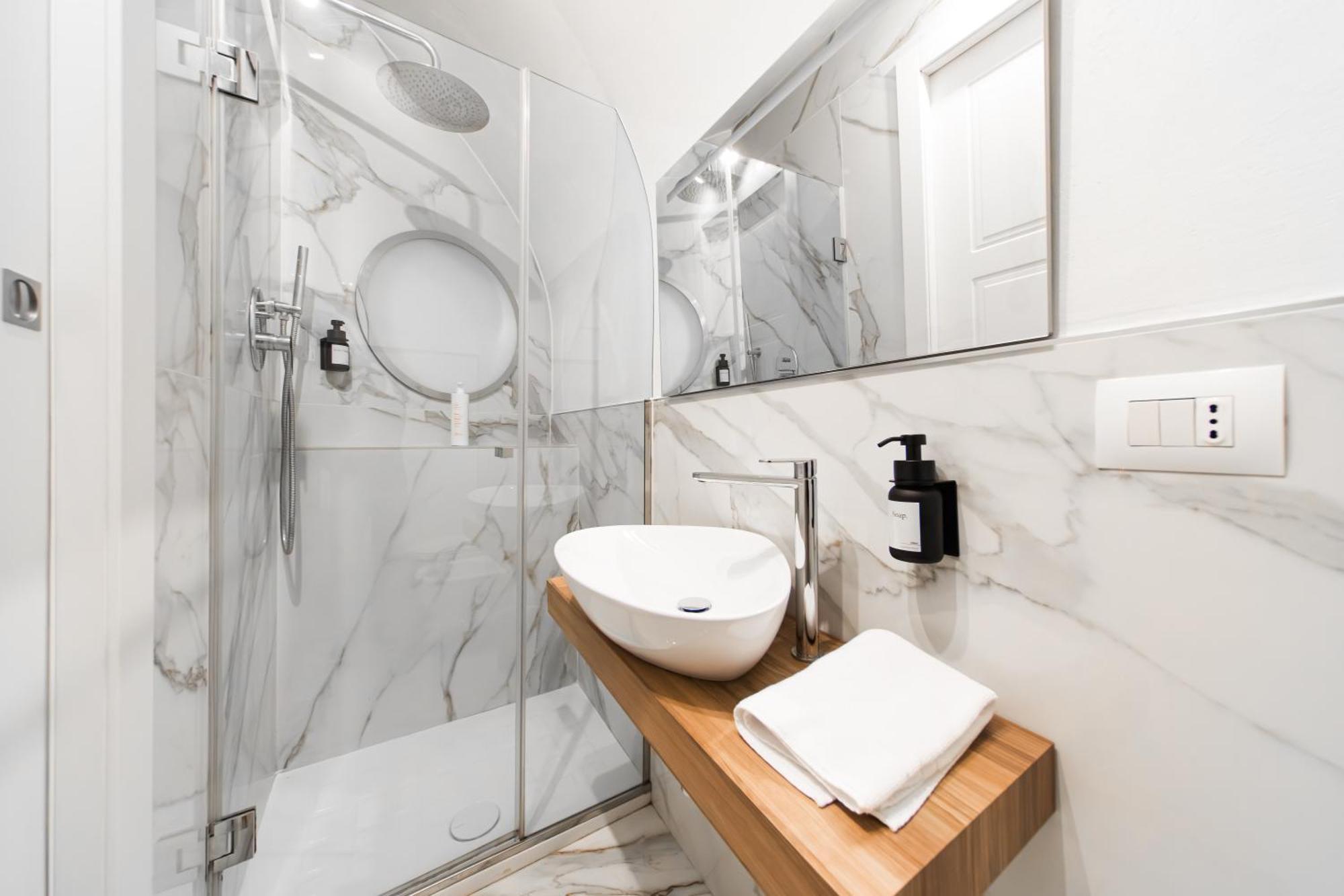 Lilli House - Suite In The Heart Of 볼로냐 외부 사진